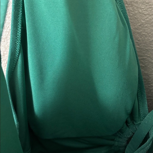 Old Navy Women’s Plus Size One Piece Swimsuit Spearmint Green 3X NWT - Picture 7 of 9